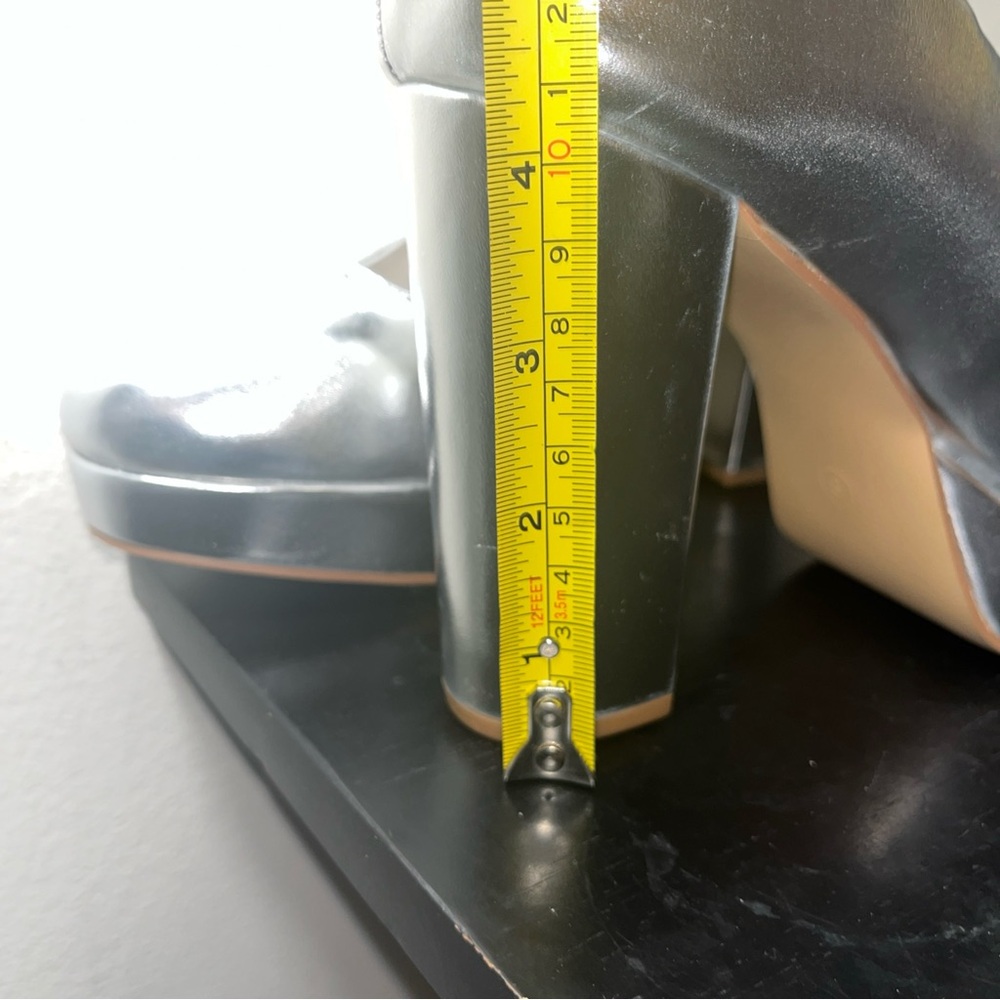 Perphy Platform Mary Janes Block Heels Pumps for Women Metallic Silver Sz 8 - Picture 11 of 12